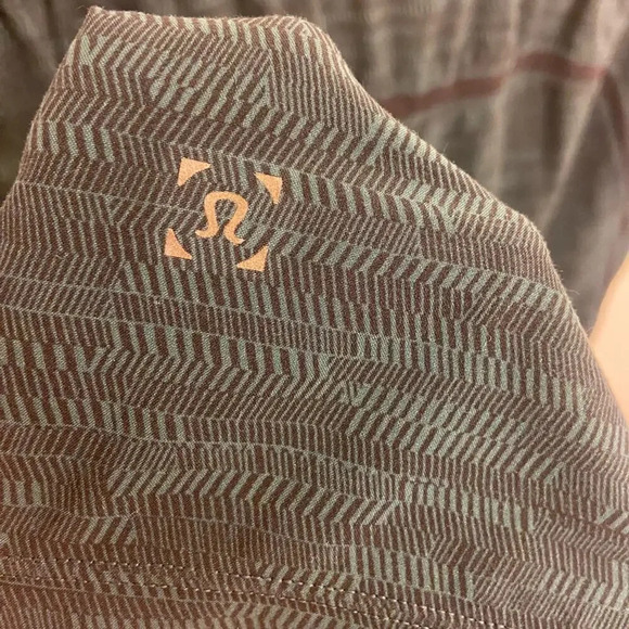 Lululemon Pace Breaker Short Linerless Dark Emerald Black Size Medium - Picture 5 of 7